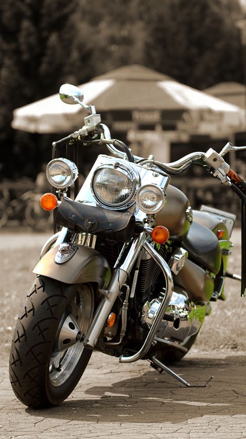 Download wallpaper 2160x3840 motorcycle, bike, silver samsung galaxy s4, s5, note, sony xperia z, z1, z2, z3, htc one, lenovo vibe hd background