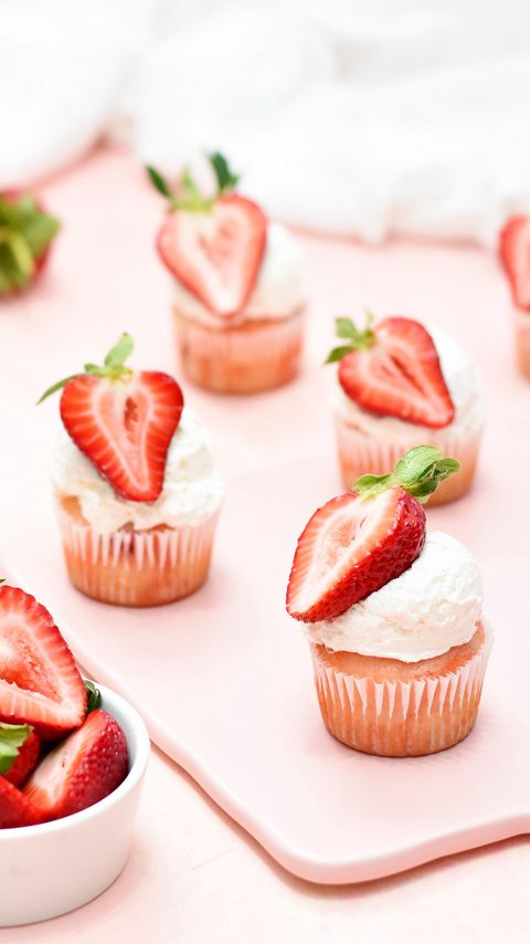 Download wallpaper 2160x3840 muffins, strawberries, berries, dessert, pink samsung galaxy s4, s5, note, sony xperia z, z1, z2, z3, htc one, lenovo vibe hd background