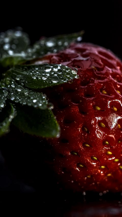 Download wallpaper 2160x3840 strawberry, berry, drops, macro samsung galaxy s4, s5, note, sony xperia z, z1, z2, z3, htc one, lenovo vibe hd background