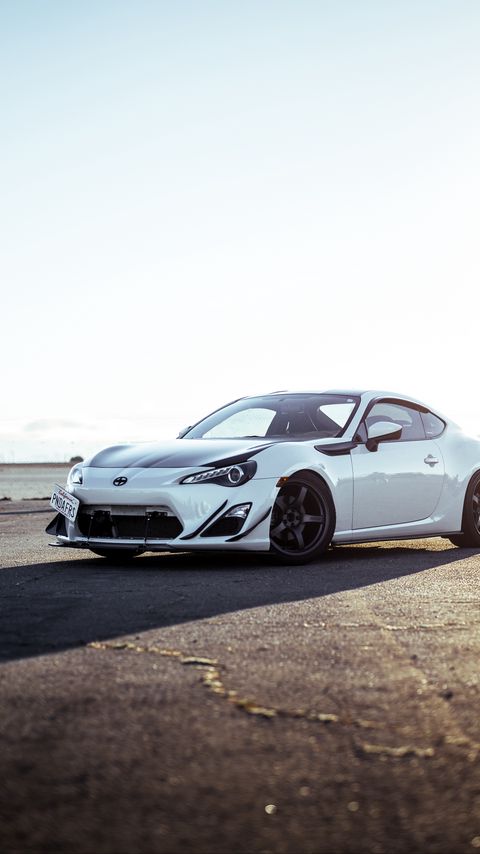 Download wallpaper 2160x3840 toyota gt86, toyota, car, white, asphalt samsung galaxy s4, s5, note, sony xperia z, z1, z2, z3, htc one, lenovo vibe hd background