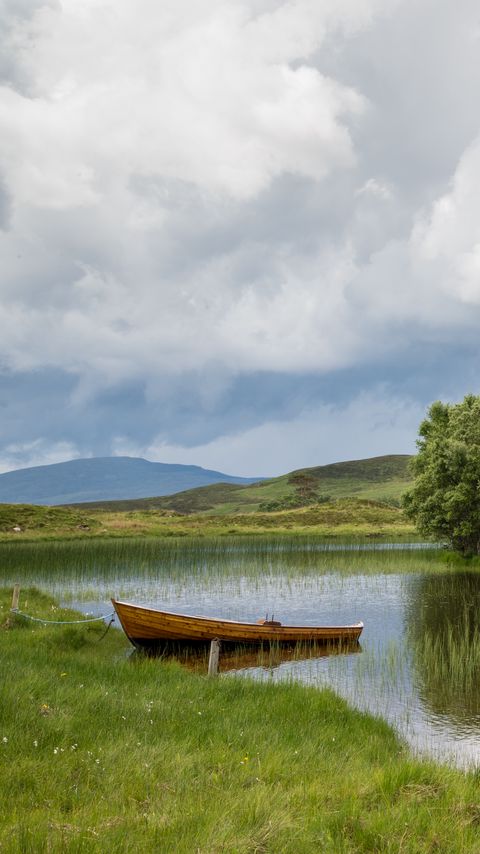 Download wallpaper 2160x3840 boat, lake, hills, nature, landscape samsung galaxy s4, s5, note, sony xperia z, z1, z2, z3, htc one, lenovo vibe hd background