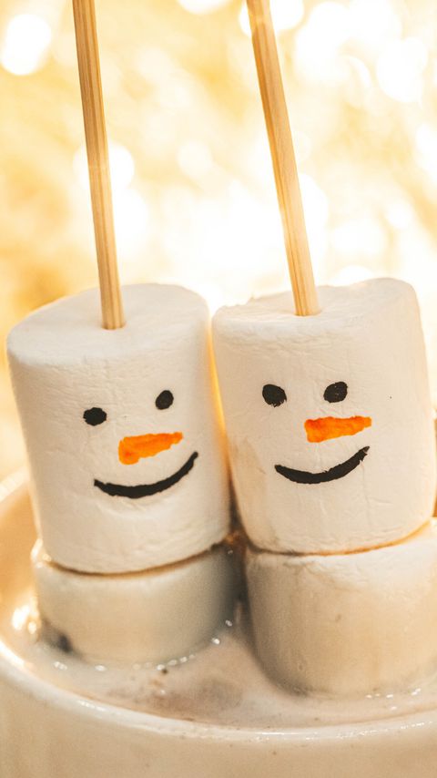 Download wallpaper 2160x3840 marshmallows, snowmen, cocoa, mug, dessert samsung galaxy s4, s5, note, sony xperia z, z1, z2, z3, htc one, lenovo vibe hd background