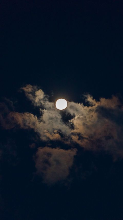 Download wallpaper 2160x3840 moon, full moon, clouds, sky, night, dark samsung galaxy s4, s5, note, sony xperia z, z1, z2, z3, htc one, lenovo vibe hd background