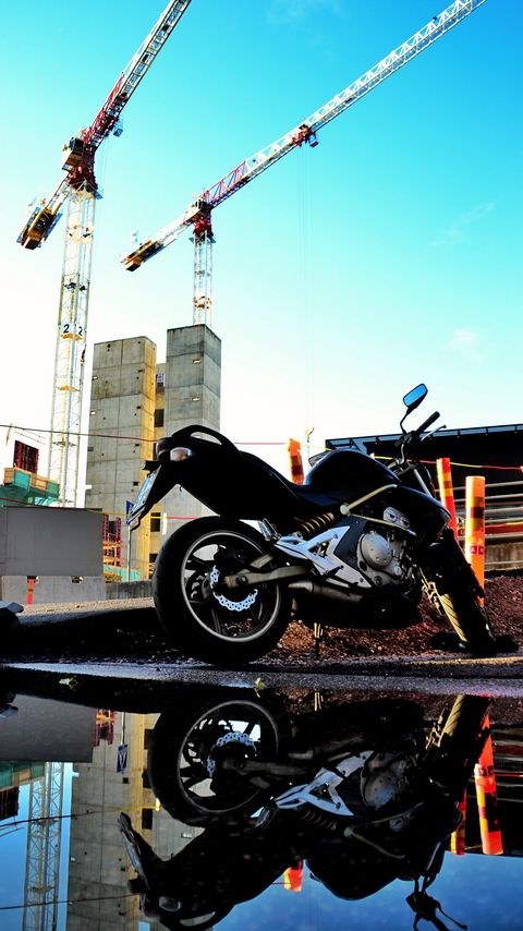 Download wallpaper 2160x3840 motorcycle, bike, black, reflection, water, constructing samsung galaxy s4, s5, note, sony xperia z, z1, z2, z3, htc one, lenovo vibe hd background