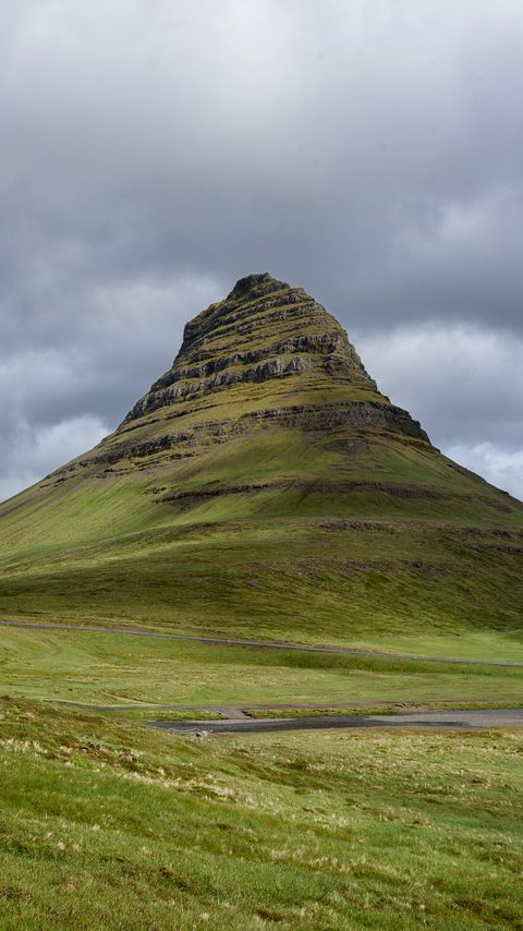 Download wallpaper 2160x3840 mountain, peak, valley, clouds, landscape samsung galaxy s4, s5, note, sony xperia z, z1, z2, z3, htc one, lenovo vibe hd background