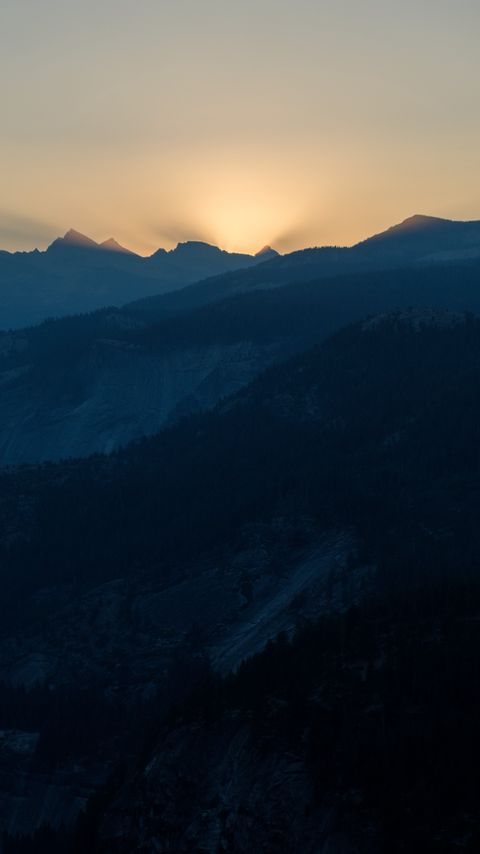 Download wallpaper 2160x3840 mountains, relief, sun, rays, twilight, dark samsung galaxy s4, s5, note, sony xperia z, z1, z2, z3, htc one, lenovo vibe hd background