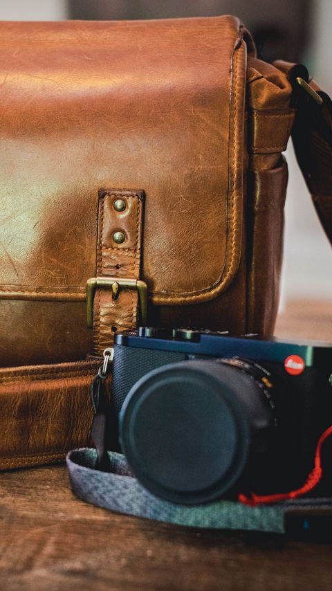 Download wallpaper 2160x3840 bag, camera, retro, aesthetics samsung galaxy s4, s5, note, sony xperia z, z1, z2, z3, htc one, lenovo vibe hd background