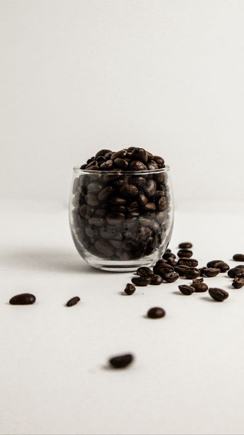 Download wallpaper 2160x3840 beans, coffee, glass, white samsung galaxy s4, s5, note, sony xperia z, z1, z2, z3, htc one, lenovo vibe hd background
