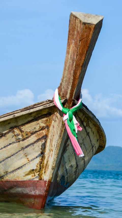 Download wallpaper 2160x3840 boat, sea, fabric samsung galaxy s4, s5, note, sony xperia z, z1, z2, z3, htc one, lenovo vibe hd background