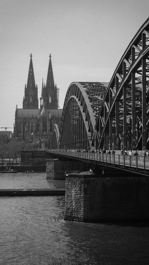 Download wallpaper 2160x3840 bridge, river, towers, buildings, black and white samsung galaxy s4, s5, note, sony xperia z, z1, z2, z3, htc one, lenovo vibe hd background