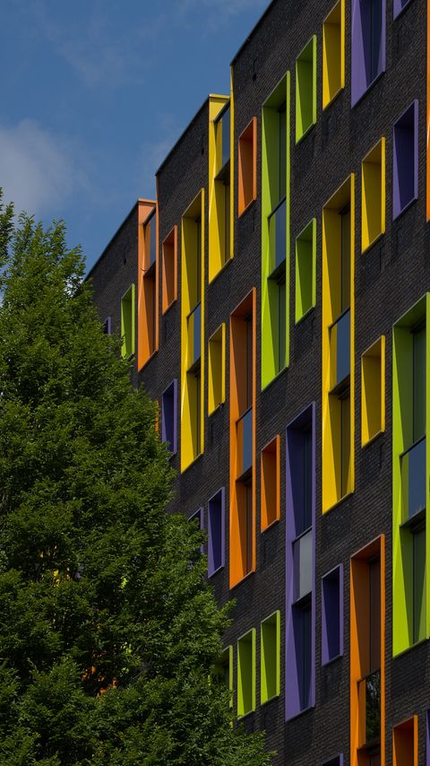Download wallpaper 2160x3840 building, facade, windows, tree, bright samsung galaxy s4, s5, note, sony xperia z, z1, z2, z3, htc one, lenovo vibe hd background