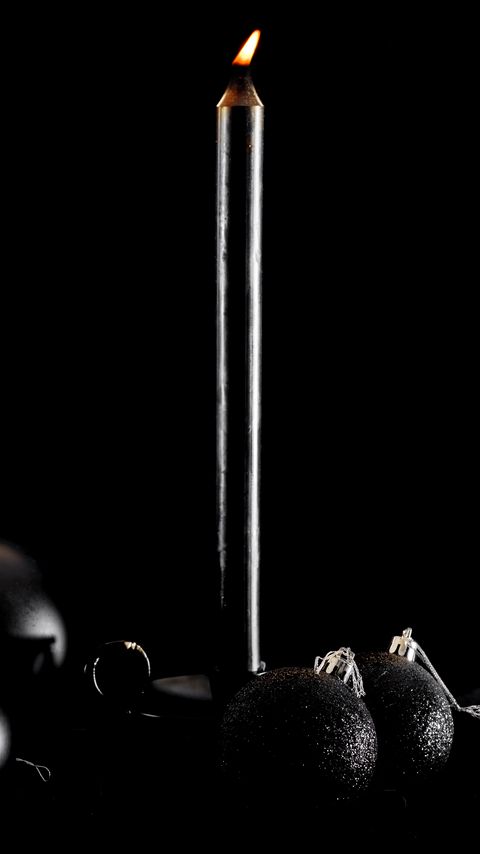 Download wallpaper 2160x3840 candle, decorations, balls, holiday, black samsung galaxy s4, s5, note, sony xperia z, z1, z2, z3, htc one, lenovo vibe hd background