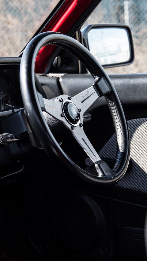 Download wallpaper 2160x3840 car, steering wheel, dark samsung galaxy s4, s5, note, sony xperia z, z1, z2, z3, htc one, lenovo vibe hd background