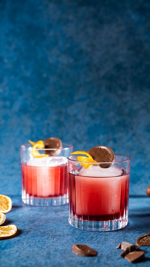 Download wallpaper 2160x3840 cocktail, drink, chocolate, glass samsung galaxy s4, s5, note, sony xperia z, z1, z2, z3, htc one, lenovo vibe hd background