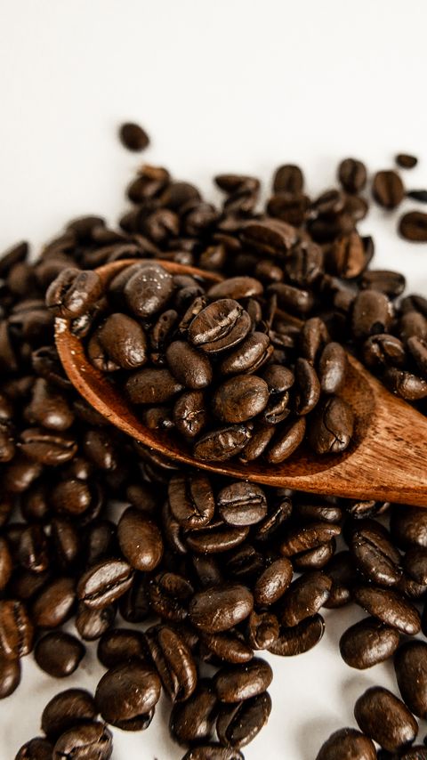Download wallpaper 2160x3840 coffee, beans, spoon, brown samsung galaxy s4, s5, note, sony xperia z, z1, z2, z3, htc one, lenovo vibe hd background