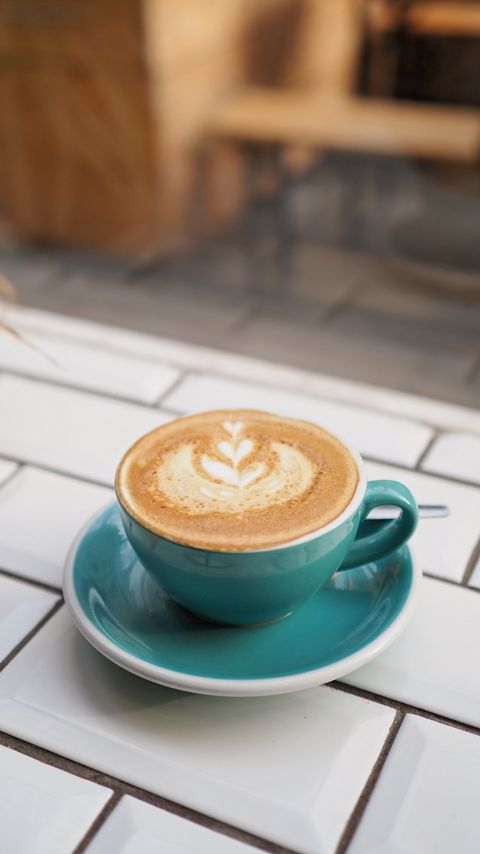 Download wallpaper 2160x3840 coffee, cappuccino, cup, food samsung galaxy s4, s5, note, sony xperia z, z1, z2, z3, htc one, lenovo vibe hd background