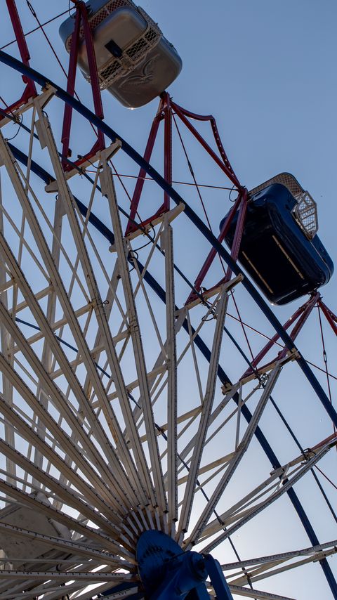 Download wallpaper 2160x3840 ferris wheel, attraction, construction, sky samsung galaxy s4, s5, note, sony xperia z, z1, z2, z3, htc one, lenovo vibe hd background