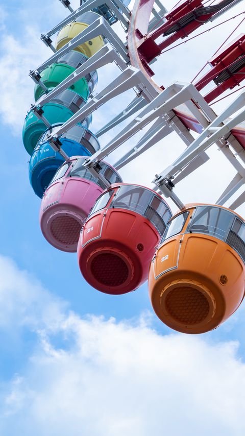 Download wallpaper 2160x3840 ferris wheel, cabins, attraction, sky, clouds samsung galaxy s4, s5, note, sony xperia z, z1, z2, z3, htc one, lenovo vibe hd background
