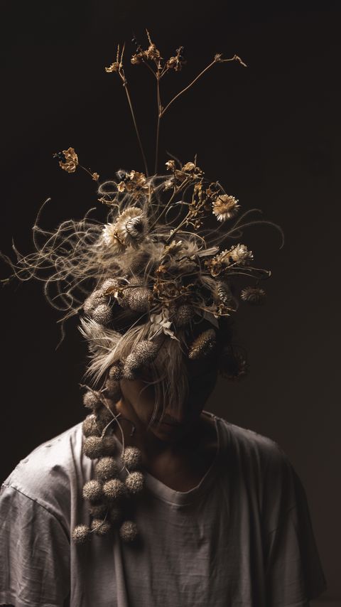 Download wallpaper 2160x3840 girl, hair, flowers, dry, wreath samsung galaxy s4, s5, note, sony xperia z, z1, z2, z3, htc one, lenovo vibe hd background