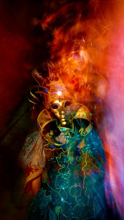 Download wallpaper 2160x3840 girl, mask, dress, carnival, venice samsung galaxy s4, s5, note, sony xperia z, z1, z2, z3, htc one, lenovo vibe hd background