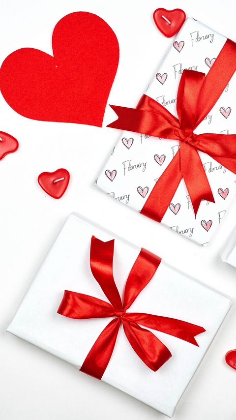 Download wallpaper 2160x3840 hearts, gift, love, white, red samsung galaxy s4, s5, note, sony xperia z, z1, z2, z3, htc one, lenovo vibe hd background