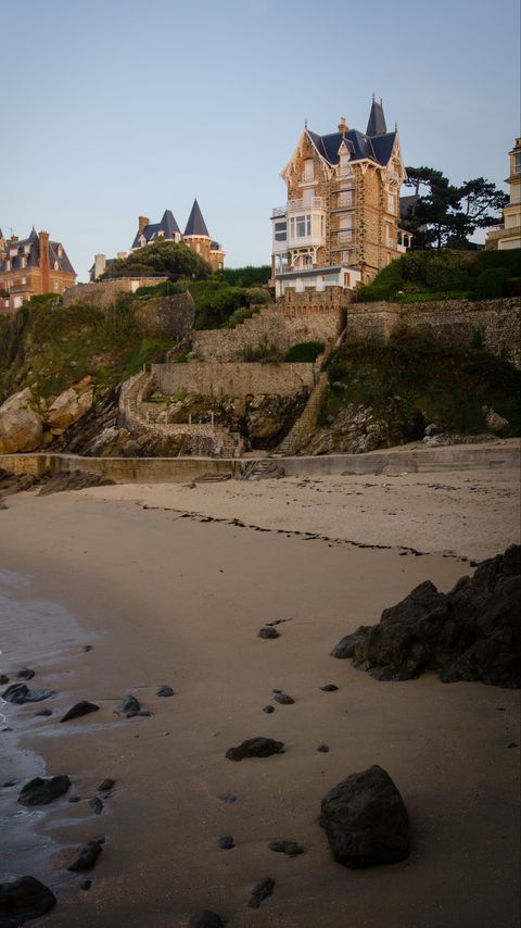 Download wallpaper 2160x3840 house, architecture, stairs, sand, shore samsung galaxy s4, s5, note, sony xperia z, z1, z2, z3, htc one, lenovo vibe hd background