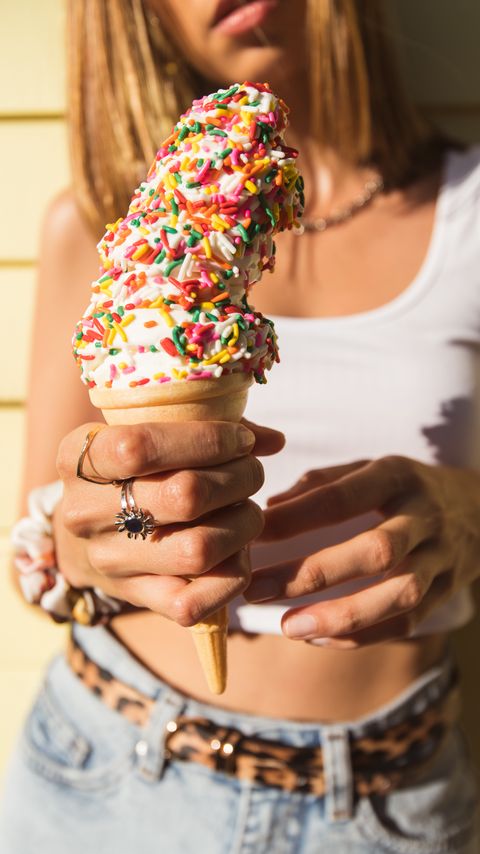Download wallpaper 2160x3840 ice cream, dessert, girl, blur samsung galaxy s4, s5, note, sony xperia z, z1, z2, z3, htc one, lenovo vibe hd background