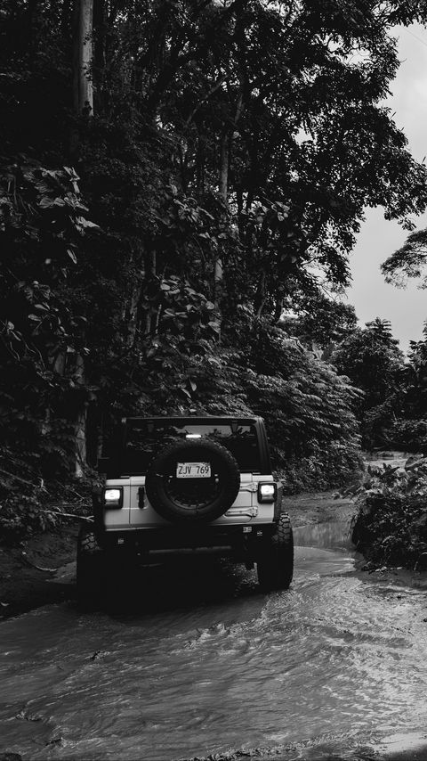 Download wallpaper 2160x3840 jeep wrangler, jeep, car, suv, black and white samsung galaxy s4, s5, note, sony xperia z, z1, z2, z3, htc one, lenovo vibe hd background