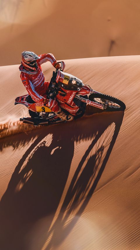 Download wallpaper 2160x3840 ktm, motorcycle, bike, motorcyclist, desert, sand, rally samsung galaxy s4, s5, note, sony xperia z, z1, z2, z3, htc one, lenovo vibe hd background