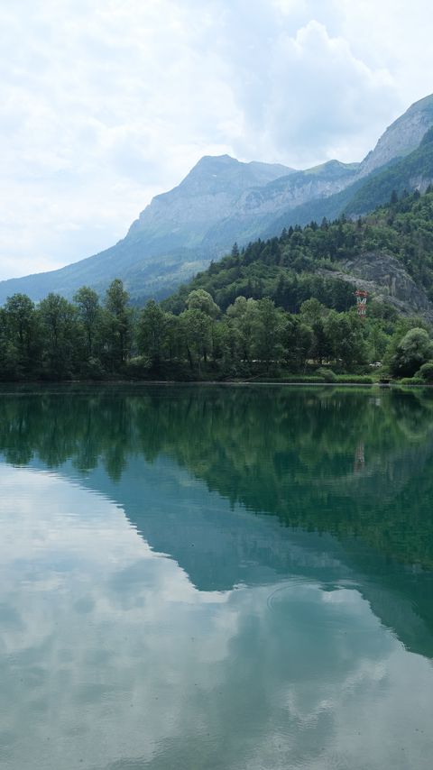 Download wallpaper 2160x3840 lake, reflection, trees, mountains samsung galaxy s4, s5, note, sony xperia z, z1, z2, z3, htc one, lenovo vibe hd background