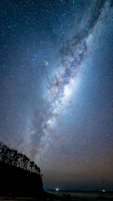 Download wallpaper 2160x3840 milky way, starry sky, night samsung galaxy s4, s5, note, sony xperia z, z1, z2, z3, htc one, lenovo vibe hd background