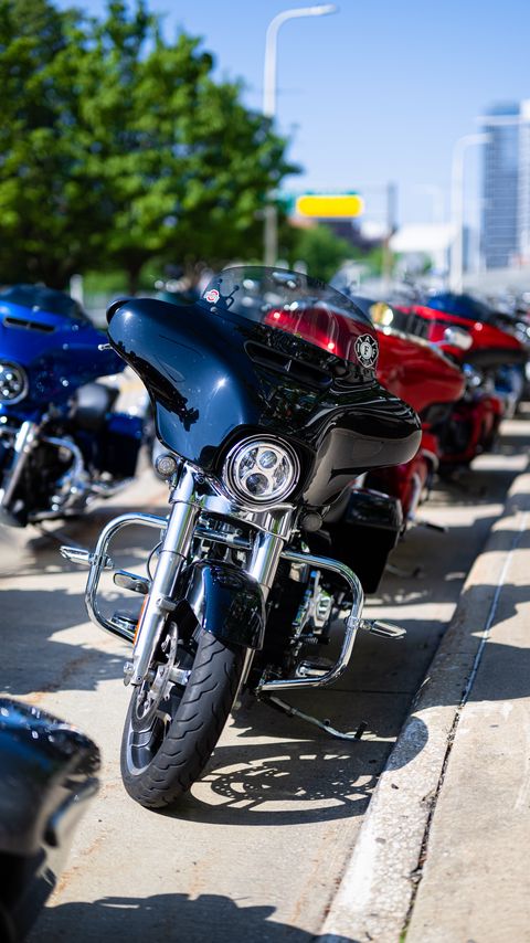Download wallpaper 2160x3840 motorcycles, bikes, blur samsung galaxy s4, s5, note, sony xperia z, z1, z2, z3, htc one, lenovo vibe hd background