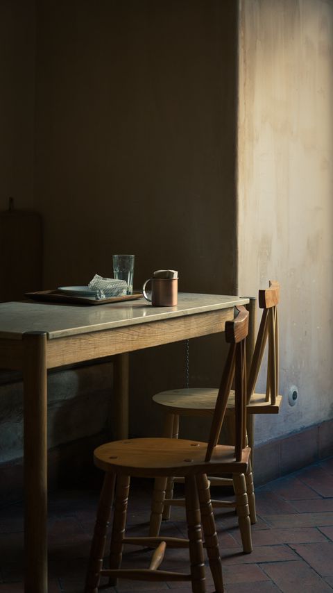 Download wallpaper 2160x3840 mug, table, chairs samsung galaxy s4, s5, note, sony xperia z, z1, z2, z3, htc one, lenovo vibe hd background