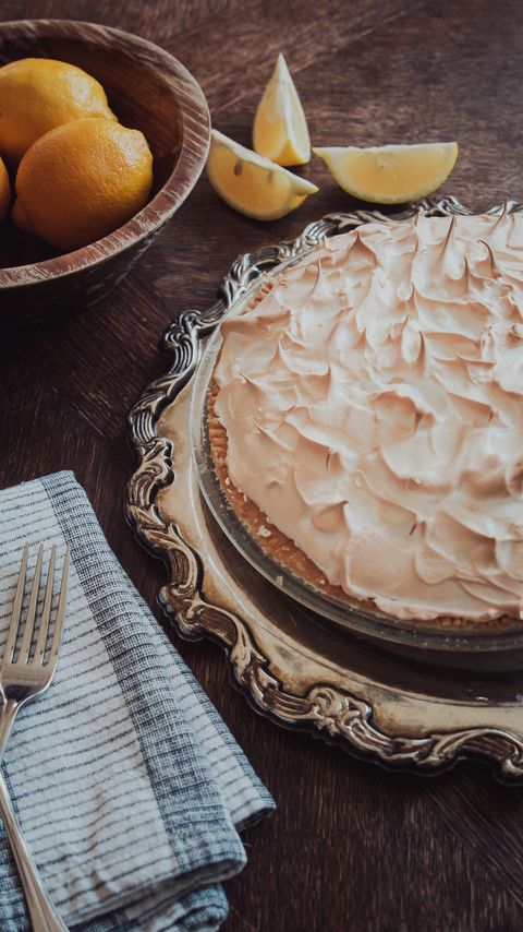 Download wallpaper 2160x3840 pie, dessert, lemon, slices, food samsung galaxy s4, s5, note, sony xperia z, z1, z2, z3, htc one, lenovo vibe hd background