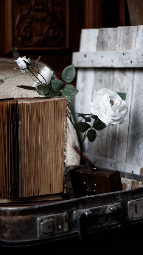 Download wallpaper 2160x3840 roses, flowers, book, old, aesthetics samsung galaxy s4, s5, note, sony xperia z, z1, z2, z3, htc one, lenovo vibe hd background