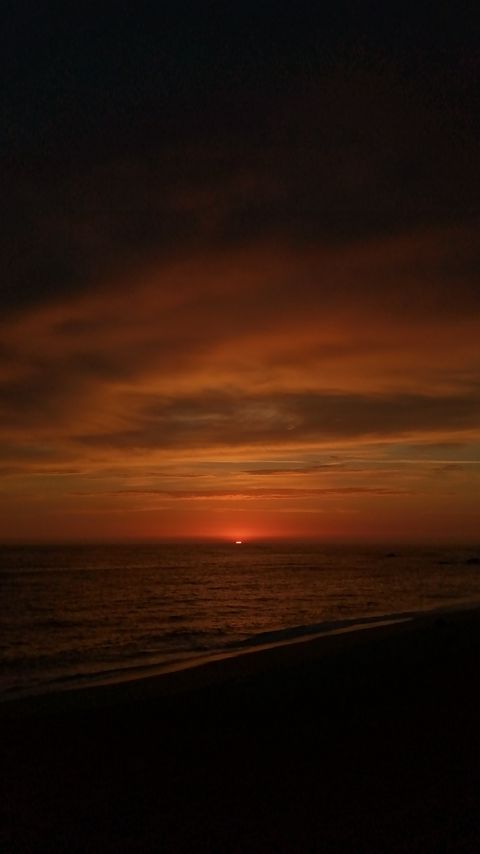 Download wallpaper 2160x3840 sea, shore, twilight, dark samsung galaxy s4, s5, note, sony xperia z, z1, z2, z3, htc one, lenovo vibe hd background