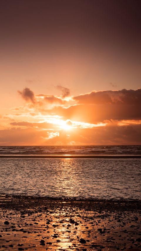 Download wallpaper 2160x3840 sea, sunset, clouds, dark samsung galaxy s4, s5, note, sony xperia z, z1, z2, z3, htc one, lenovo vibe hd background