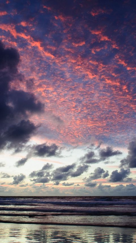Download wallpaper 2160x3840 sea, waves, coast, clouds samsung galaxy s4, s5, note, sony xperia z, z1, z2, z3, htc one, lenovo vibe hd background