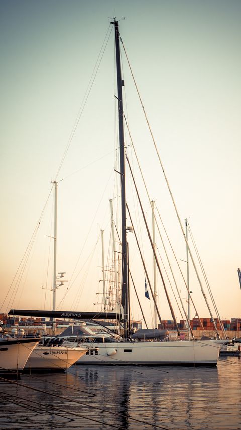 Download wallpaper 2160x3840 ships, boats, water, masts samsung galaxy s4, s5, note, sony xperia z, z1, z2, z3, htc one, lenovo vibe hd background