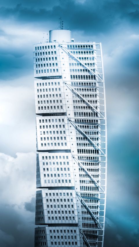 Download wallpaper 2160x3840 skyscraper, building, clouds, height samsung galaxy s4, s5, note, sony xperia z, z1, z2, z3, htc one, lenovo vibe hd background