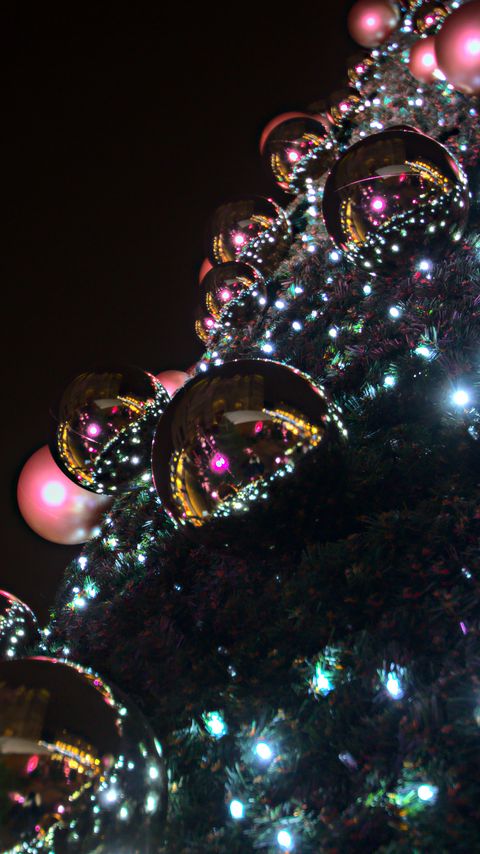 Download wallpaper 2160x3840 spruce, balls, toys, christmas, new year, holiday samsung galaxy s4, s5, note, sony xperia z, z1, z2, z3, htc one, lenovo vibe hd background