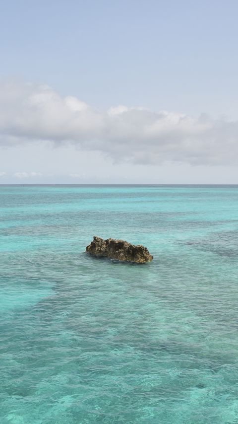 Download wallpaper 2160x3840 stone, sea, nature, minimalism samsung galaxy s4, s5, note, sony xperia z, z1, z2, z3, htc one, lenovo vibe hd background