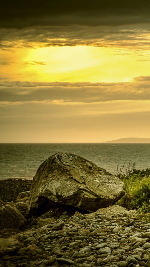 Download wallpaper 2160x3840 stone, sea, nature samsung galaxy s4, s5, note, sony xperia z, z1, z2, z3, htc one, lenovo vibe hd background