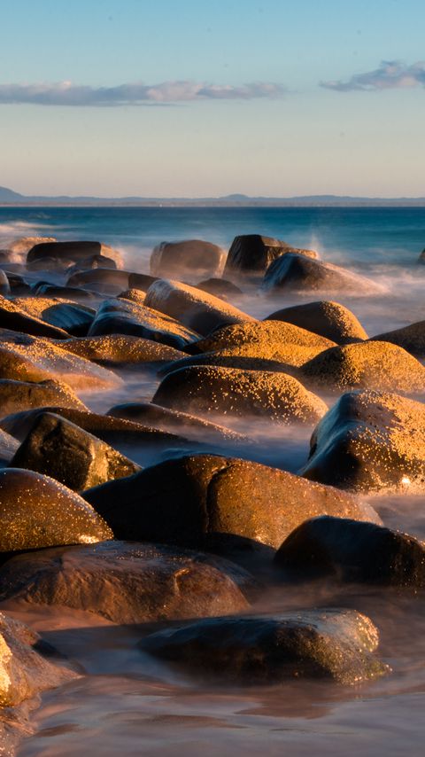 Download wallpaper 2160x3840 stones, sea, fog, horizon samsung galaxy s4, s5, note, sony xperia z, z1, z2, z3, htc one, lenovo vibe hd background