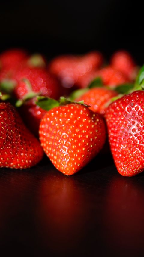 Download wallpaper 2160x3840 strawberries, berries, food, red samsung galaxy s4, s5, note, sony xperia z, z1, z2, z3, htc one, lenovo vibe hd background