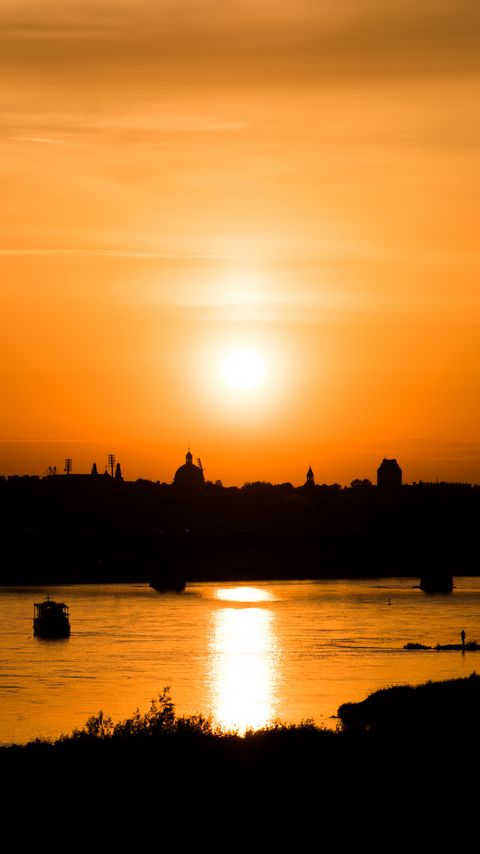 Download wallpaper 2160x3840 sunset, river, city, dusk, dark samsung galaxy s4, s5, note, sony xperia z, z1, z2, z3, htc one, lenovo vibe hd background